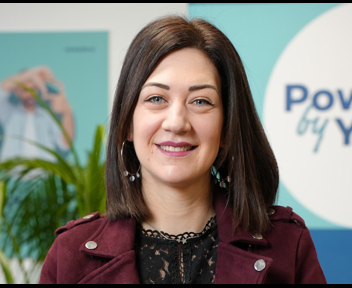 Elise, Chargée de recrutement 