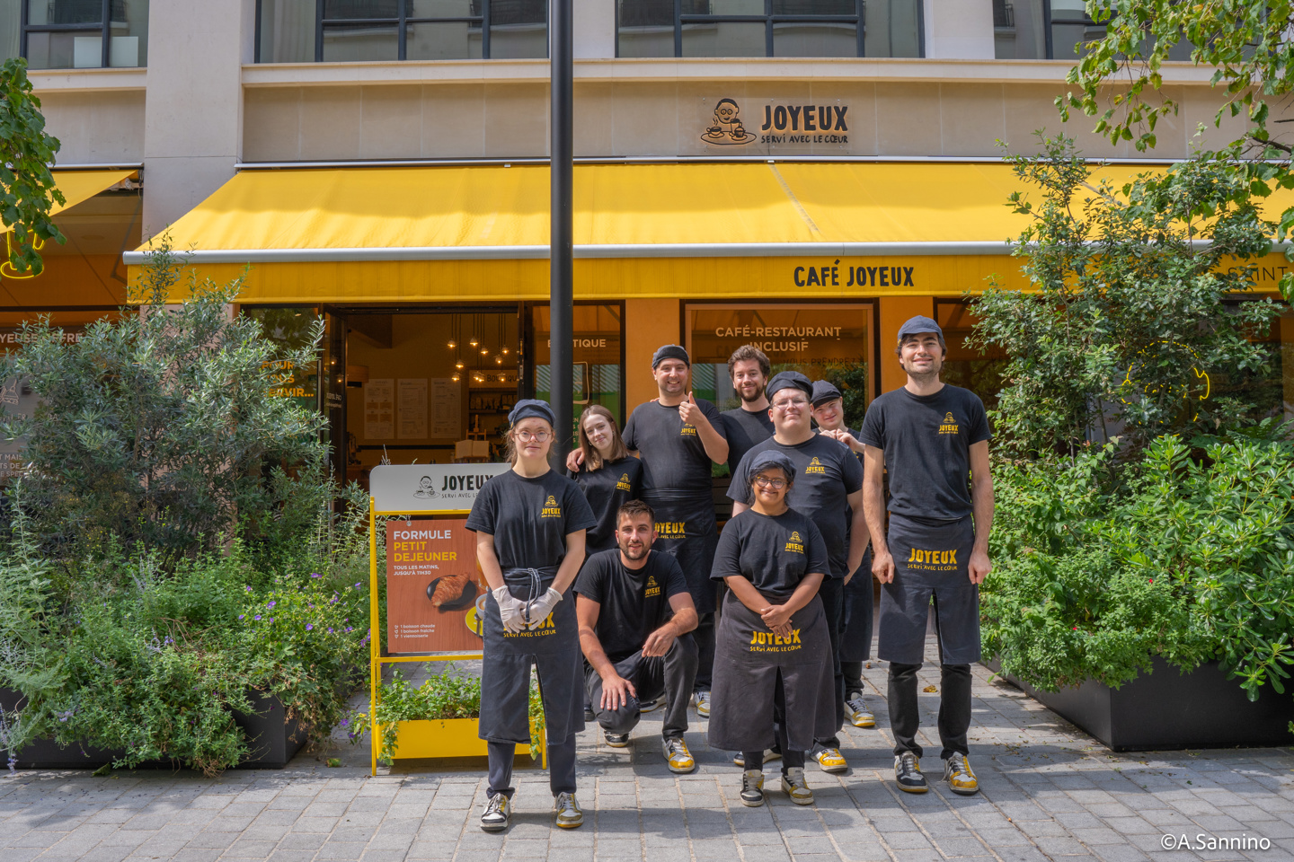 CAFE JOYEUX emploi