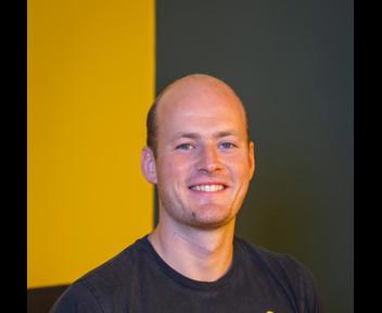 Hugues, Account Executive BtoB au CAFE JOYEUX