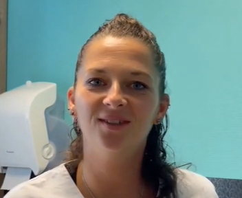 Elodie, aide-soignant en gériatrie au CHU de Rennes