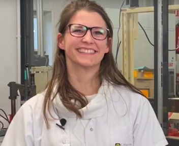 Emilie Rivière, Monitrice