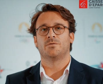 Etienne, chargé de clientèle professionnels
