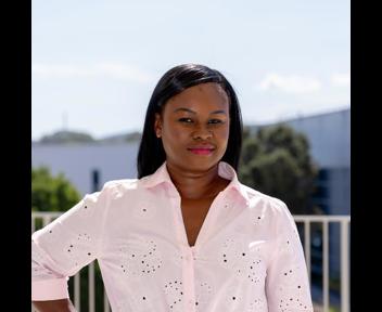 Kemealo, Chargée de clientèle chez SFHE