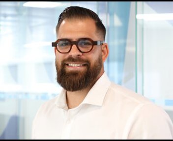 Adrien, Responsable de Secteur Versailles