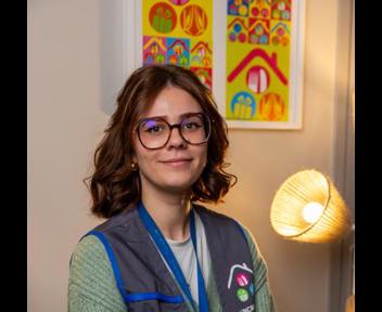 Leila, Conseillère de vente - Hôtesse de caisse