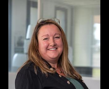 Delphine, Comptable clients chez Sofinther