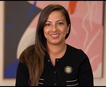 Nadia, Manager de vente