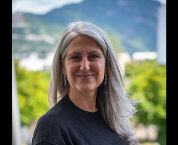 Béatrice, Directrice Adjointe des Ressources Humaines au CCAS de Grenoble