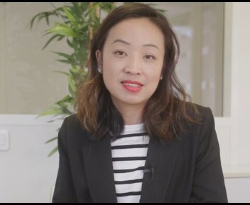 Roselyne, Chargée de recrutement 