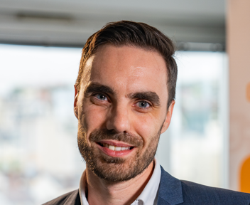 Alexandre, Chargé d'Affaires chez Sogedev