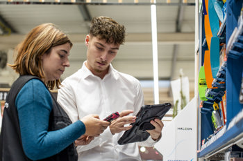 Sarawak Paris recrutement