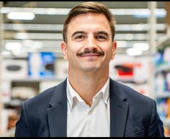 Kévin, Chef des ventes