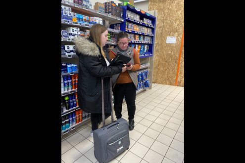 Sarawak Paris emploi