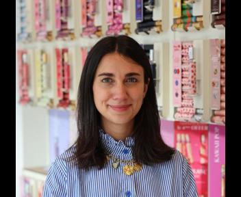 Elise, Chef de groupe parfum chez Adopt'