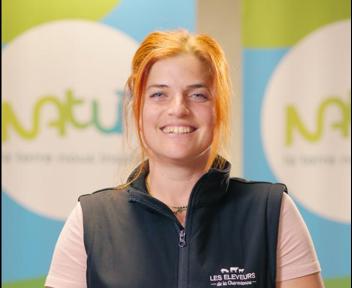 Noémie, vendeuse chez les Eleveurs de la Charentonne