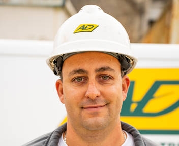 Yohann, Conducteur d'engins / chef d'équipe chez AVENIR DECONSTRUCTION