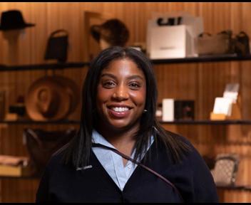 Coralie, Visual Merchandiser Manager