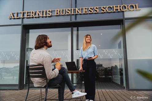 Alternis Business School emploi