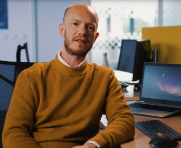 Adrien, Responsable Data chez APRIL Moto