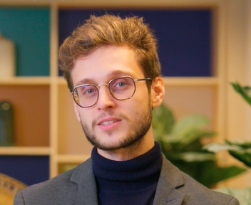 Tom, ingénieur d'affaires chez Aptiskills