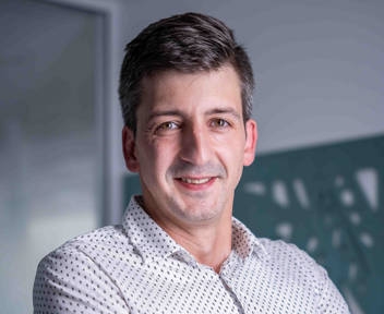 Vincent, ingénieur développement backend chez Atraltech