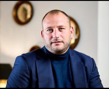 Anthony, Manager