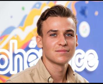 Alexis, Animateur Commercial