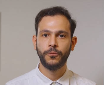 Adel, gestionnaire sinistres junior