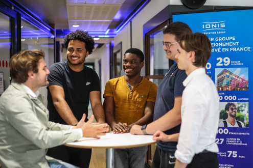 Offres d'emploi ETNA (École des technologies numériques avancées)