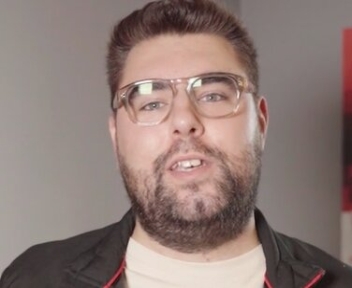 Valentin, Chargé de Recrutement 
