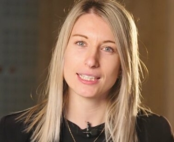 Marion, Assistante commerciale chez France Menuisiers
