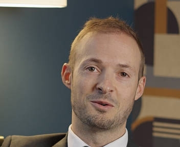 Nathan, Dirigeant chez Helios