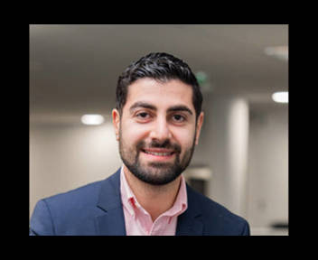Michael, chargé de recrutement