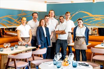 HIVELY HOSPITALITY recrutement