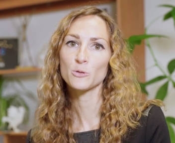 Anne-gaëlle directrice commerciale santé public chez HOPPEN