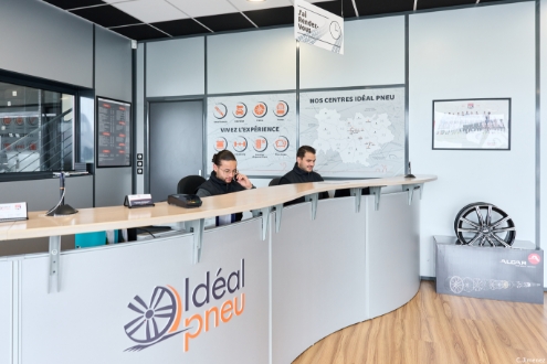 IDEAL PNEU carrière