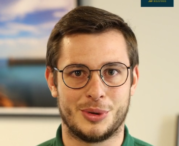 Matthieu, responsable logistique chez JSP Industrie