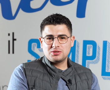 Gianni, responsable d'exploitation logistique chez Le Froid Pecomark