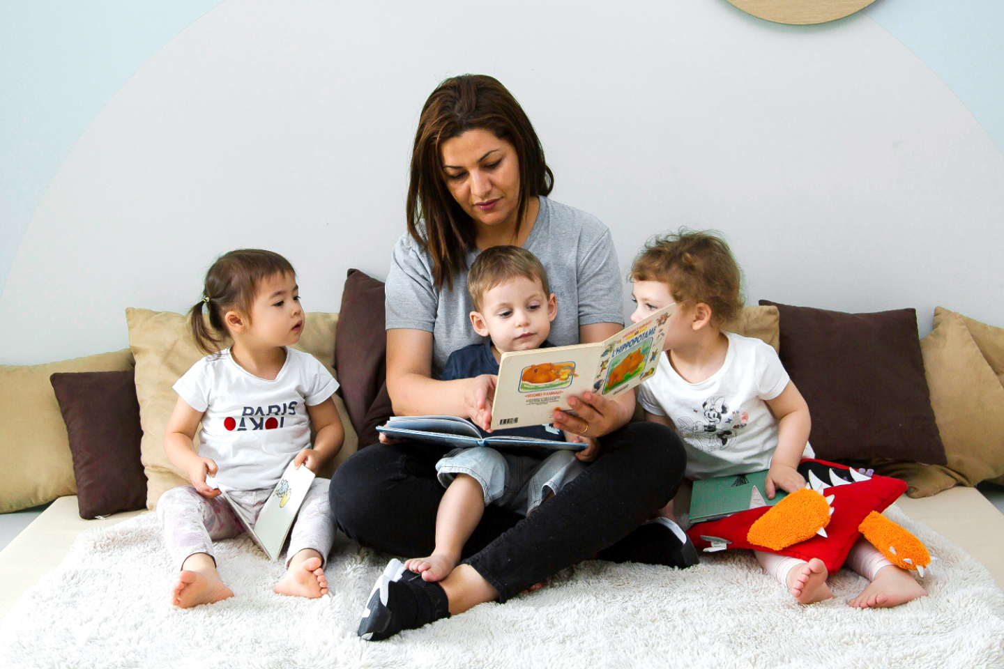 LES PETITS CHAPERONS ROUGES emploi