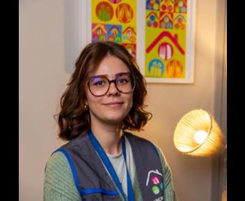 Leila, Conseillère de vente - Hôtesse de caisse