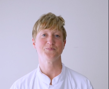 Claire, Directrice Industrielle