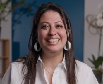 Ibtissam - Application Manager 