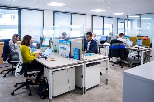 Offres d'emploi LUSTUCRU PREMIUM GROUPE