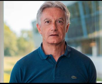 Frédéric, Adjoint direction commerciale
