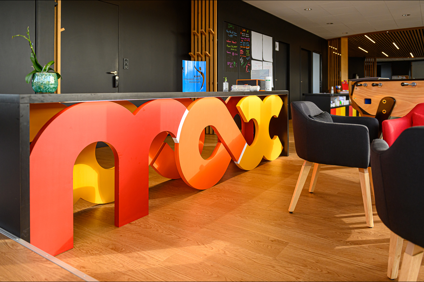 Max Digital Services emploi
