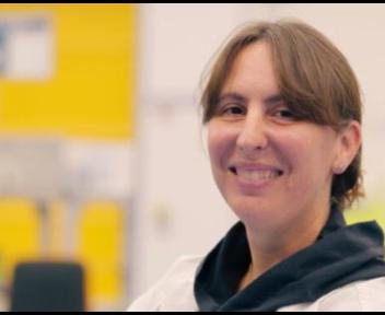 Caroline, Team Leader en Production