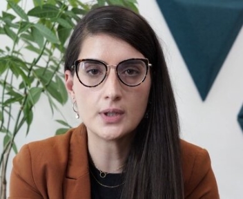 Sarah, Juriste corporate
