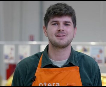 Victor, responsable de rayon chez O'Tera