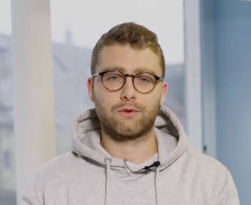 Noelik, intérimaire