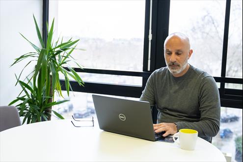 Theseis recrutement